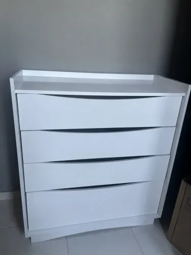 Cômoda Branca 4 gavetas 