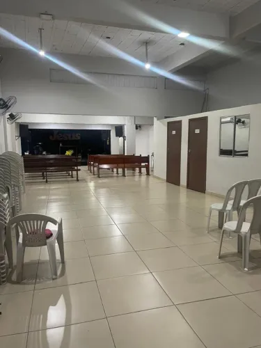 Aluga-se ponto comercial em cachoeiro