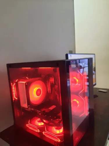 PC Ryzen 5 8400F + RX6600 + 32GB DDR5 + NVM2 1Tb