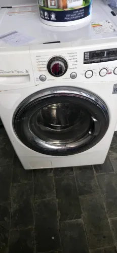 Vendo maquina de lava e seca lg 13 kg p peças usada