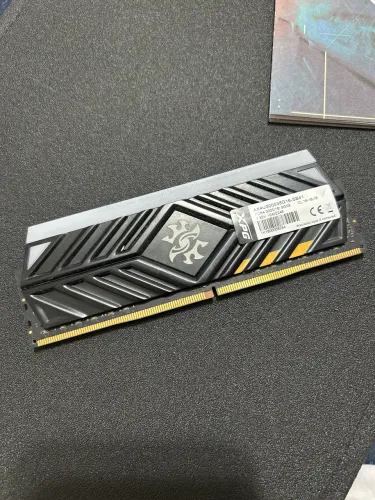 RAM XPG RGB DDR4 8GB 3000MHz