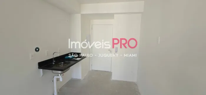 Studio novinho, 400 metros do metro, lazer de clube!!! Agende a sua visita!