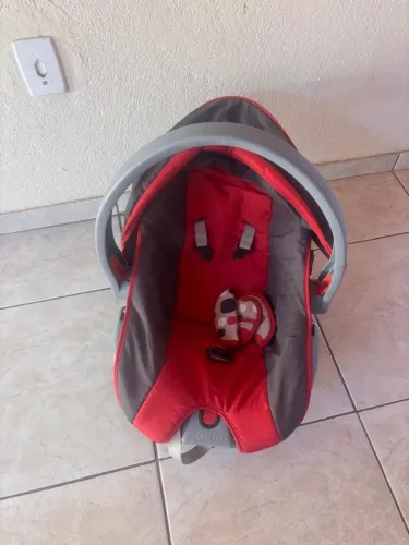 Carrinho e bebe conforto infantil 