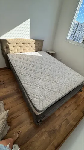 Cama Box Baú Casal + Colchão Molas Ensacadas + Cabeceira