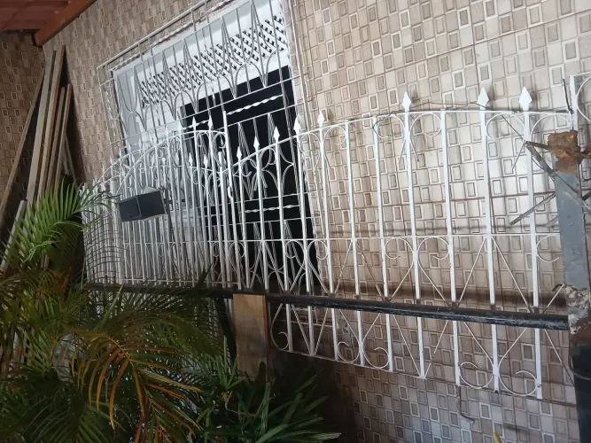 Portão de grade