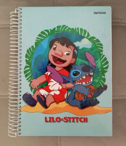Caderno universitário (15x1) Lilo e Stitch - Novo - 240 folhas