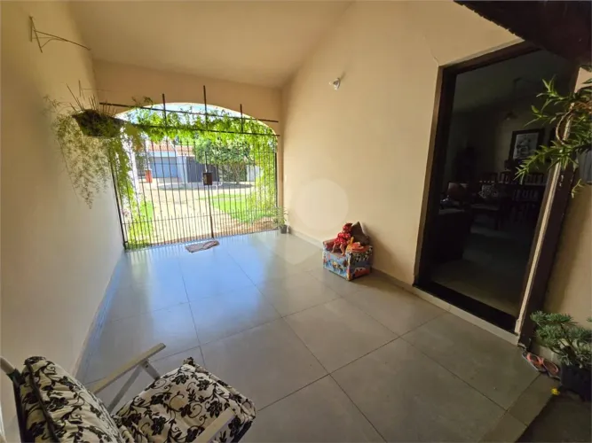 Casa à venda com 3 quartos, sendo 1 suíte, em Cidade Jardim, Pirassununga, SP