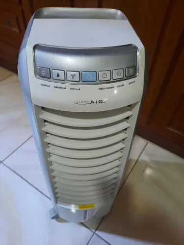 Climatizados eletrolux, pouco uso,funcionando perfeitamente, ar quente,frio e umidificar