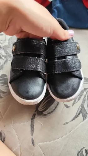Vendo tênis feminino tamanho 22
