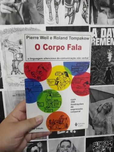 Livro: O Corpo Fala - Pierre Weil e Roland Tompakow