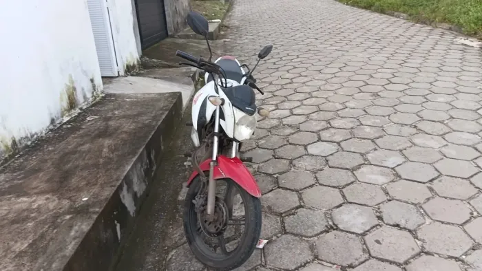 Moto titan