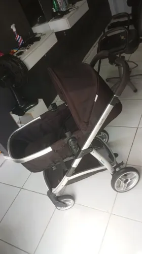 Carrinho Moisés e Bebê conforto marca EPIC
