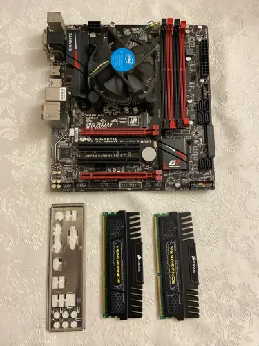 Kit i5 7a 16gb ram Corsair Vengeance