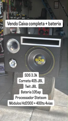 Caixa de som automotivo