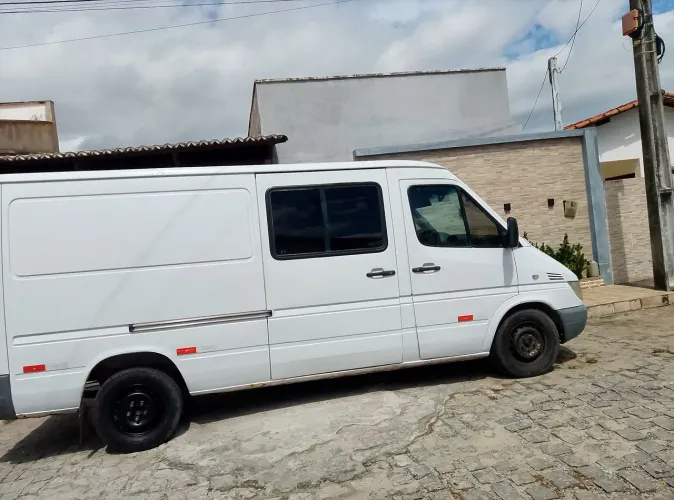 Mercedes-Benz Sprinter 313 Furgão Longo T. Alto Diesel 2004