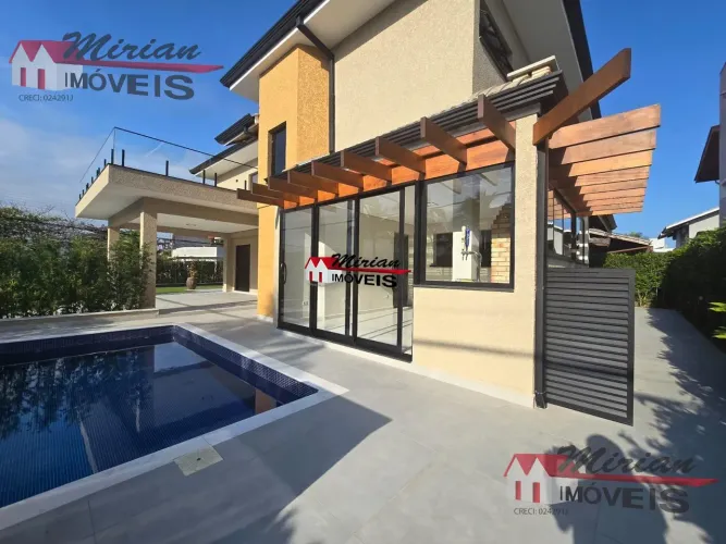 Casa de condomínio de luxo com 5 suítes em Bougainville Residencial II Peruíbe-SP 290m² 4 
