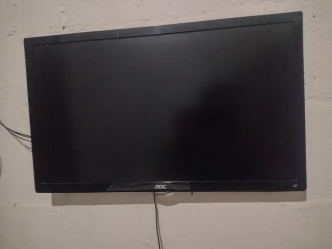 Tv 22 polegadas ( não smart ) 200,00