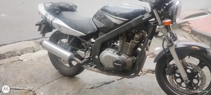 Vendi ou troco Suzuki 500 top