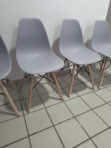 Conjunto de Cadeiras Charles Eiffel NOVA NUNCA USADAS