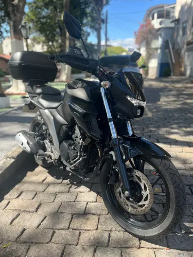 Yamaha Fazer FZ25 ABS 2023 - Moto de Garagem + Acessórios (Impecável)