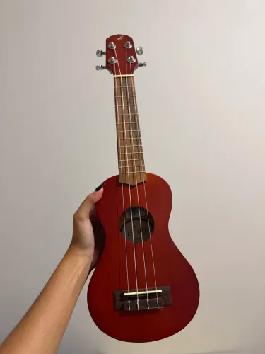 Ukulele Giannini Start + capa e acessórios
