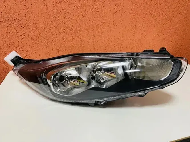 Farol New Fiesta 2013 A 2018 Manual Fume L/d Direito/passageiro