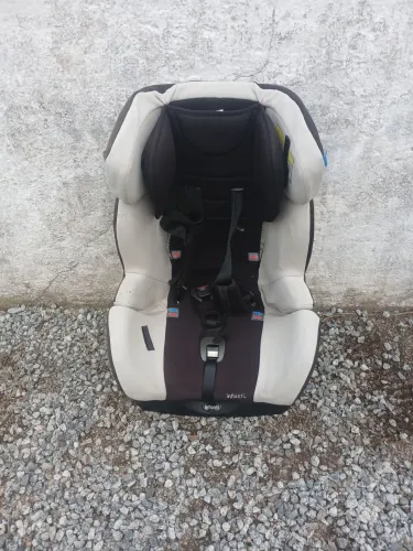 Cadeirinha infantil para carro 70reais