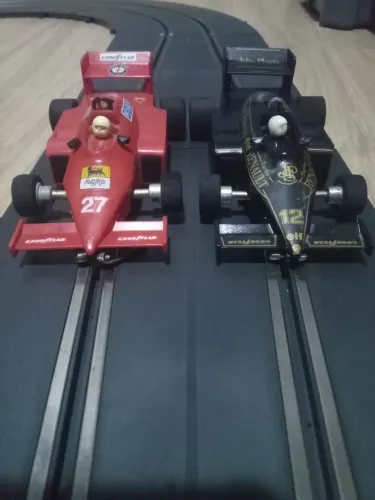 Autorama Estrela Lotus Senna 1985 / Ferrari Prost 1990, na carroceria anos 90