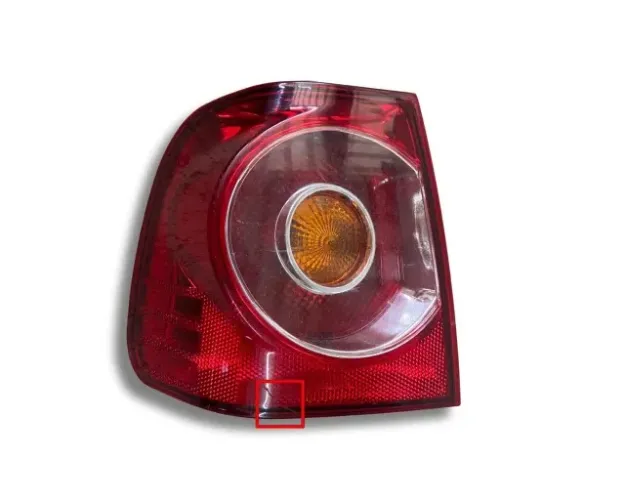 Lanterna esquerda Polo Sedan 2003 á 2012