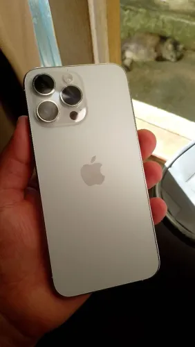 iPhone 14 pro Max,256 gigas , perfeito estado , somente a tela trocada de primeira linha