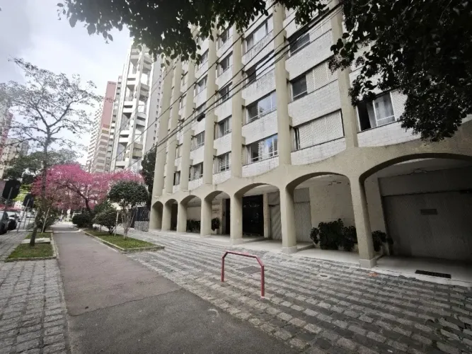 Apartamento com 3 quartos para alugar por R$ 3900.00, 119.00 m2 - BATEL - CURITIBA/PR