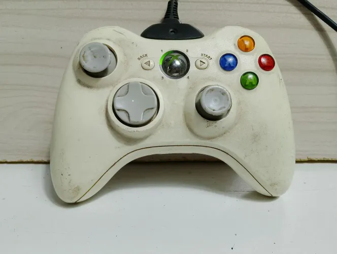 Controle Xbox 360 branco 