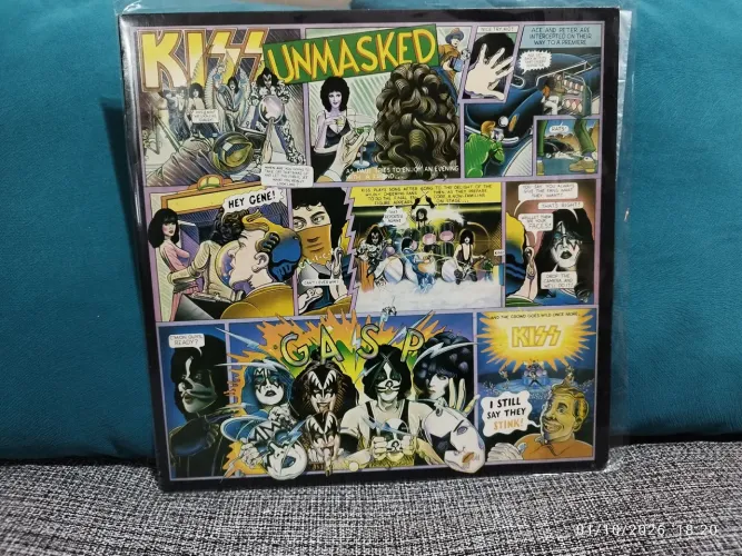 LP Kiss