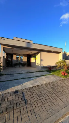 RC Aluga Casa Térrea Mobiliada com 4 Quartos e 2 Vagas de Garagem no Sunville Residence