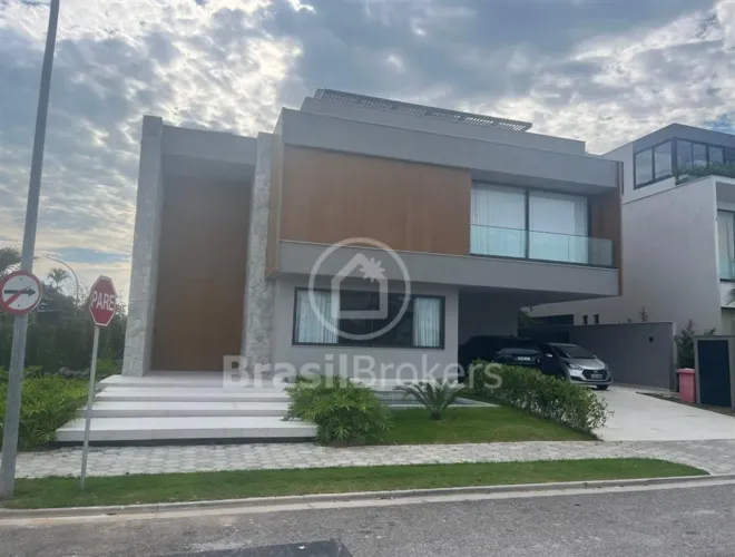 Condomínio Alphaville à venda na Barra da Tijuca com 7 quartos, 5 suítes,