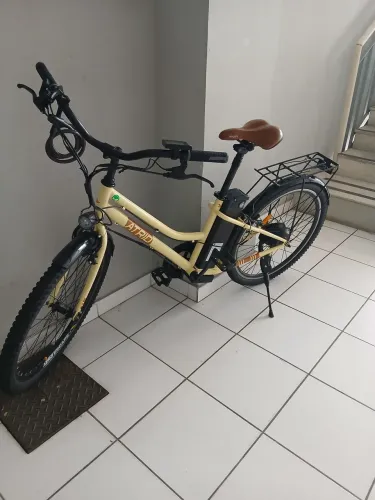 Bicicleta elétrica retrô