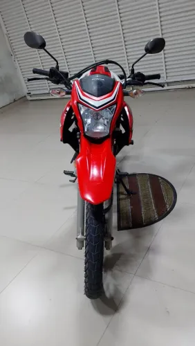 VENDO MOTO BROSS.