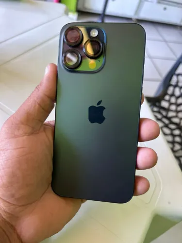 Vendo iPhone 15 pro max 256gb