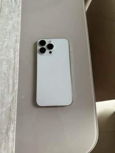 iPhone 14 Pro Max, 256G, Bateria 100%, sem marca de uso, em estado de novo!