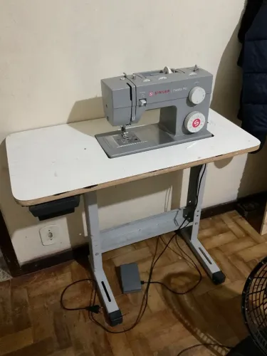 Máquina de costura