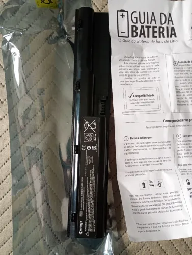 Vende se ou troca  bateria para notebook nunca usada