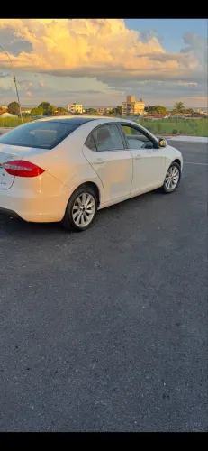 JAC J5 Sedan 1.5 16V 4P Mec. 2013