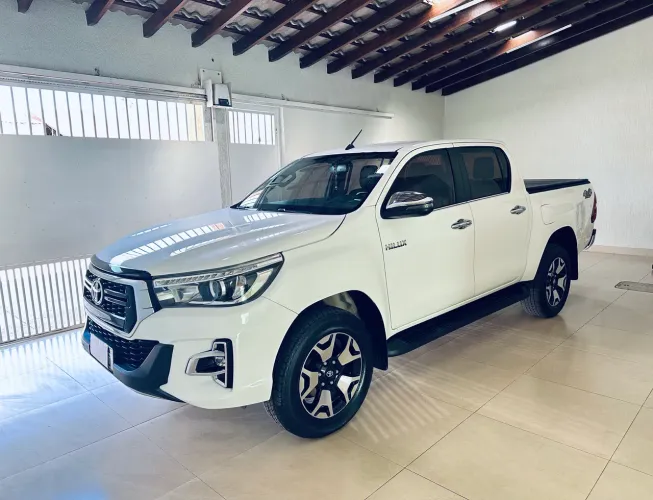 Toyota Hilux CD SRX 4X4 2.8 TDI 16V Diesel Aut. 2019