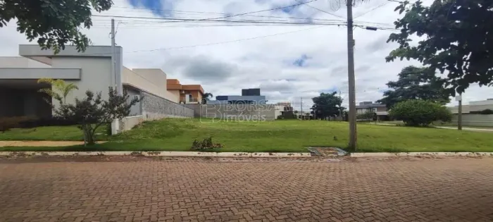 Venda de Terreno / Condomínio na cidade de Araraquara