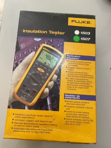 Megometro Fluke 1507