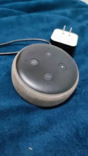 Amazon Alexa 3 geração com P2 e Bluetooth