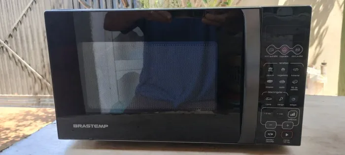Microondas Brastemp Espelhado 20-Litros 