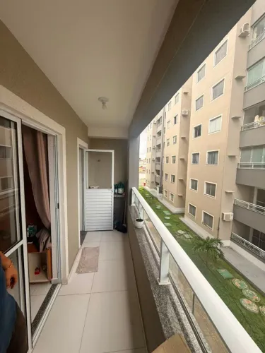 CHAVE APARTAMENTO COM SUÍTE NO CALHAU