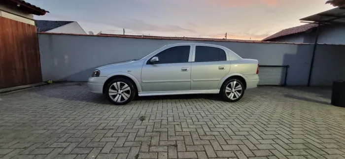 Chevrolet Astra GL Milenium 1.8 MPFI 4P 2001