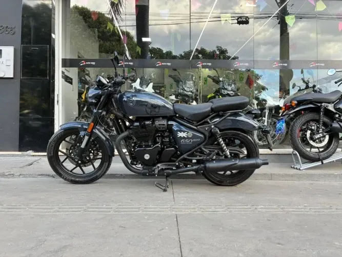Royal Enfield Shotgun 650